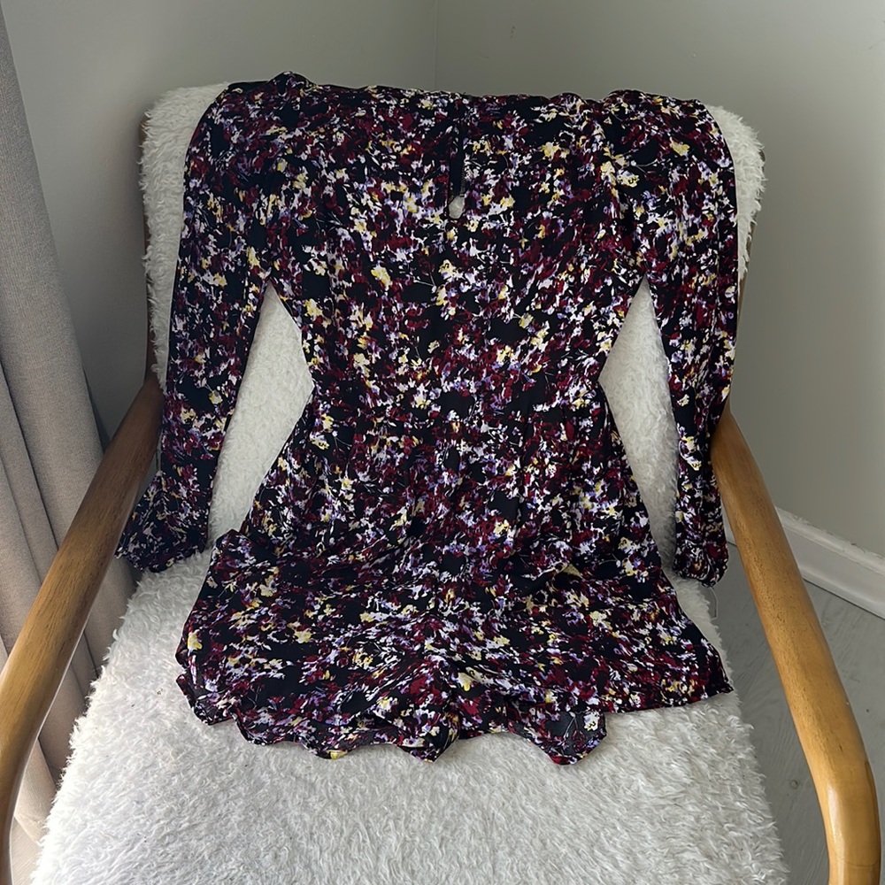 Fun dressy little shorts number. With middle back opening